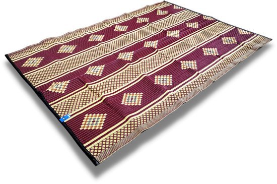 מחצלת בגודל 2.7x3.6 מטר מבית I-CAMP - צבע אקראי