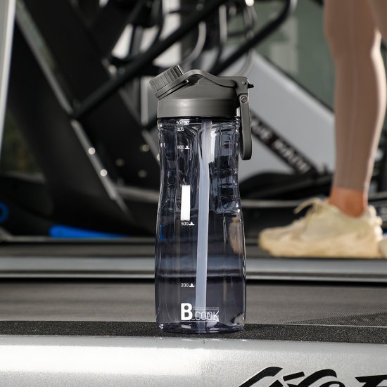 בקבוק שתייה טריטן דגם Grande Sport מבית B-COOK - נפח 970 מ''ל - צבע אפור