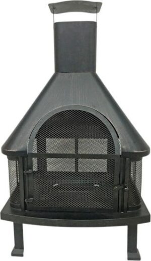תנור עצים לחימום ובישול בחצר מבית Greenplace